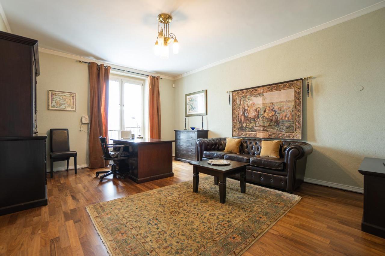 With A Balcony - 15 Min To City Center Wien